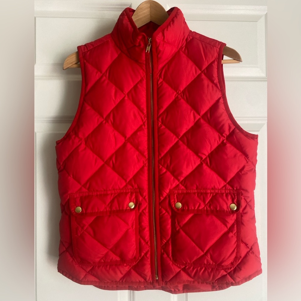 J. Crew Quilted Down Puffer Vest Size S Red w/ Gold Zipper Detail